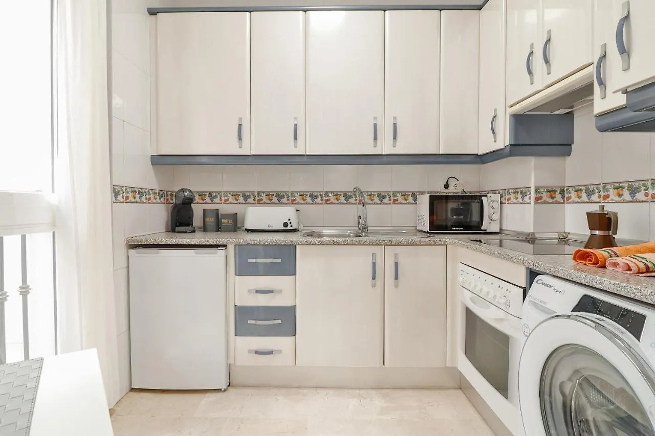 C14 - Nice Studio Close To Historical Center Malaga Apartment